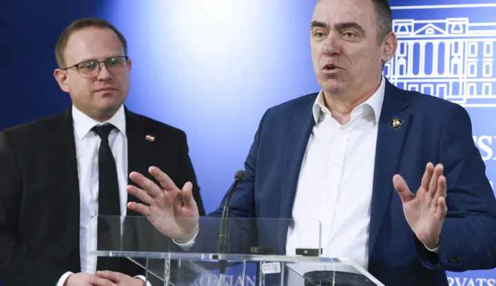 Zagreb, 16.01.2026. - Konferencija za medije Kluba zastupnika Domovinskog pokreta. Na fotografiji Mladen Barać, Stipo Mlinarić Ćipe. foto HINA/ Lana SLIVAR DOMINIĆ/ lsd