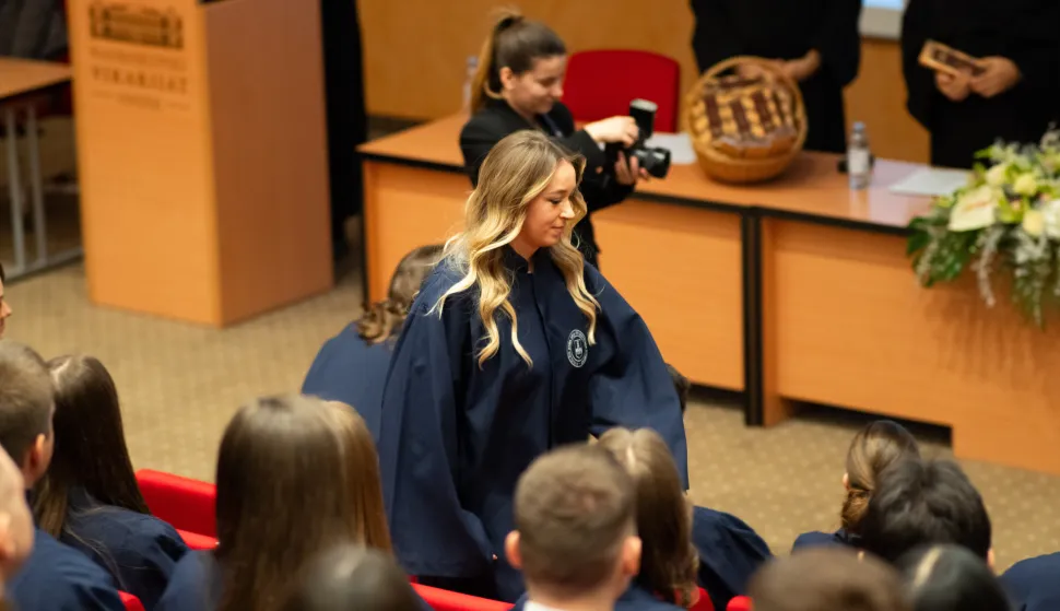 Osijek, 16. 1. 2026., Promocija prvostuknika i magistara MATHOS, Vikarijat Osijekpromocija; prvostupnici; magistri; mathos