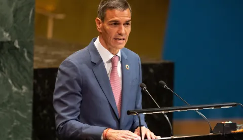 epa12398830 Spanish Prime Minister Spain Pedro Sanchez speaks during the High-Level International Conference for the Peaceful Settlement of the Question of Palestine and the Implementation of the Two-State Solution, at the United Nations (UN) headquarters in New York, New York, USA, 22 September 2025. The UN General Assembly's high-level week runs from 22 until 30 September. EPA/LEV RADIN
