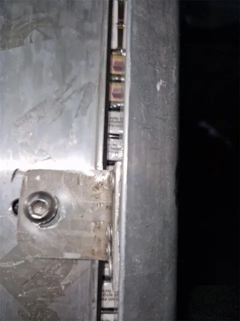 Policijski službenici Postaje granične policije Beli Manastir su 16. siječnja u 3.38 sati na graničnom prijelazu Batina, tijekom obavljanja granične kontrole, izdvojili teretno vozilo s priključnim vozilom turskih nacionalnih oznaka s kojim je kao ulazni putnik u Republiku Hrvatsku upravljao 40-godi&scaron;nji državljanin Turske, za koje je pregledom priključnog vozila uz pomoć policijske opreme utvrđen prijevoz neprijavljene robe.