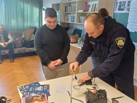 Osma&scaron;i O&Scaron; Eugena Kumičića u Slatini na jedan dan postali detektivi poput Herculea Poirota