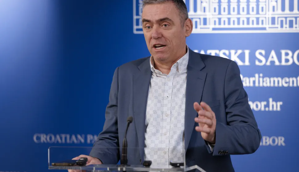 Zagreb, 15.01.2026. - Klub zastupnika Domovinskog pokreta održao je konferenciju za medije na temu "Unutarnje političke aktualnosti".Na fotografiji Stipo Mlinarić.foto HINA/ Edvard &Scaron;U&Scaron;AK