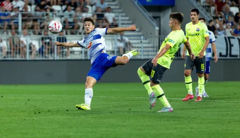 NK Osijek. Opus Arena. Prijateljski susret Osijek - Slaven Belupo. Ivan Barić