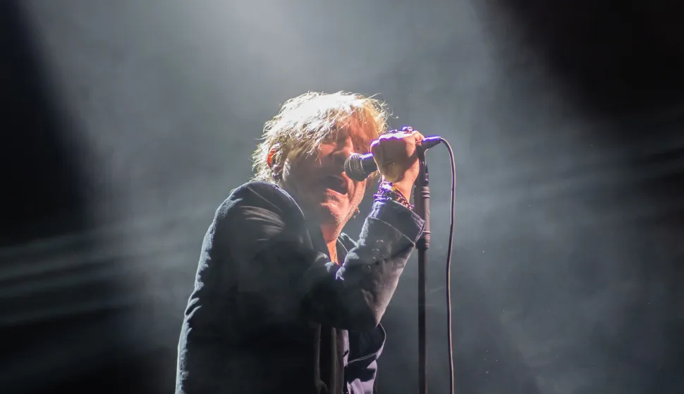 Osijek, 31. 10. 2025., Koncert Bijelo dugme - turneja Dožvijeti stotubijelo dugme; koncert; gradski vrt; bend; publika; glazba