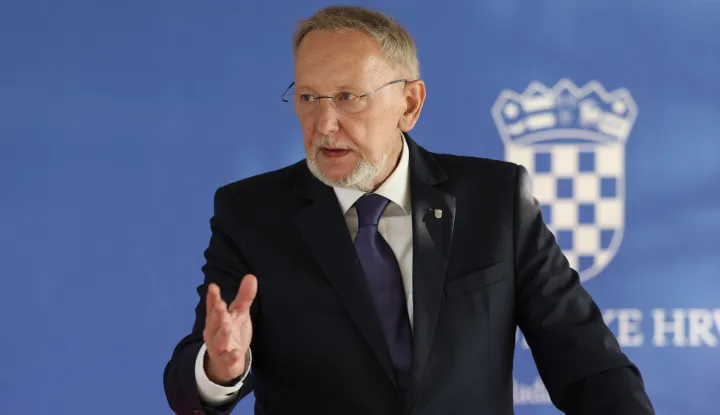 Zagreb, 13.11.2025 - Ministar ministar unutarnjih poslova dao je izjavu nakon sjednice Vlade RH.foto HINA/ Damir SENČAR/ ds