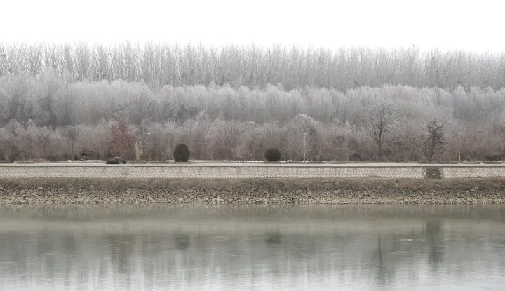 Osijek, 21. 01. 2026., Zimska reportaža, Sibirska fronta, zima, hladno vrijeme, snijeg, inje, Drava; rijeka Drava; ilustracija SNIMIO BRUNO JOBST