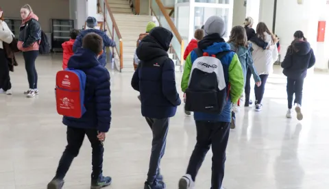 Zagreb, 19.03.2025.- Jednodnevni &scaron;trajk upozorenja kojeg organiziraju tri sindikata u obrazovanju - Nezavisni sindikati znanosti i visokog obrazovanja, &Scaron;kolski sindikat Preporod i Nezavisni sindikat zaposlenih u srednjim &scaron;kolama.&nbsp;Na fotografiji Prehrambeno-tehnolo&scaron;ka &scaron;kola.foto HINA/ Admir BULJUBA&Scaron;IĆ/ abu