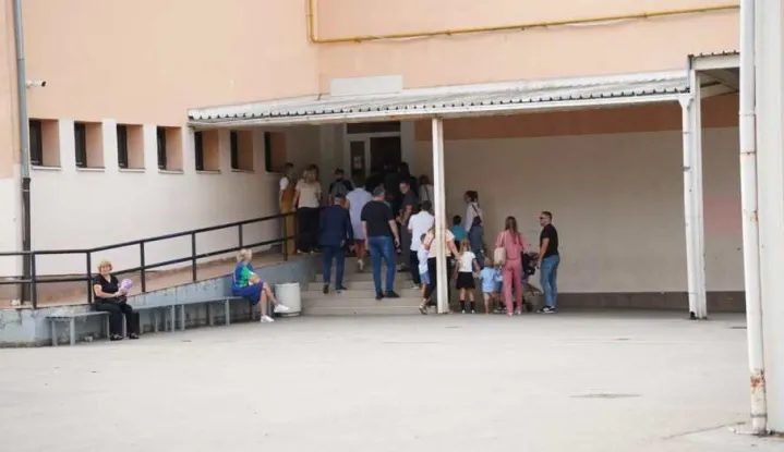 VINKOVCI - UPISI, PRVA&Scaron;IĆI, ILUSTRACIJA, 2025.