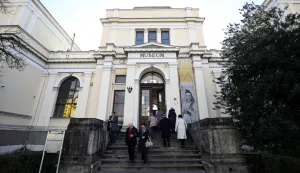 01.02.2020., Sarajevo, Bosna i Hercegovina - Povodom 132. rodjendana Zemaljskog muzeja otvorena je soba Sarajevske hagade. Sarajevska hagada je zidovski rukopisno-oslikani kodeks koji je nastao u drugoj polovini 14. stoljeca na sjeveru Spanjolske. U Bosnu i Hercegovinu donijeli su je protjerani Sefardi. Ova hagada pripada skupini sefardskih hagada, a njih je u cijelom svijetu sacuvano ukupno 15. Na hebrejskom jeziku hagada je prica i smatra se jednom od najljepsih knjiga ove vrste. Hagada je u ratu sacuvana u jednoj od dzamija na Bjelasnici a prije toga, pripadala je sarajevskoj jevrejskoj porodici Kohen.rPhoto: Armin Durgut/PIXSELL