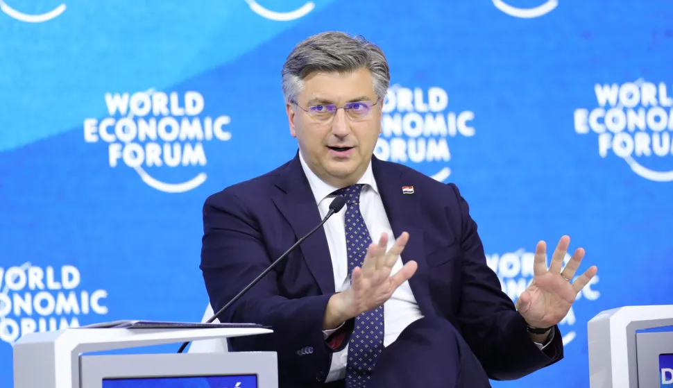 (220526) -- DAVOS, May 26, 2022 (Xinhua) -- Croatian Prime Minister Andrej Plenkovic attend a session during the World Economic Forum (WEF) 2022 Annual Meeting in Davos, Switzerland, May 25, 2022. The WEF Annual Meeting 2022 is held here from May 22 to 26. (Xinhua/Zheng Huansong) Photo: Zheng Huansong/XINHUA