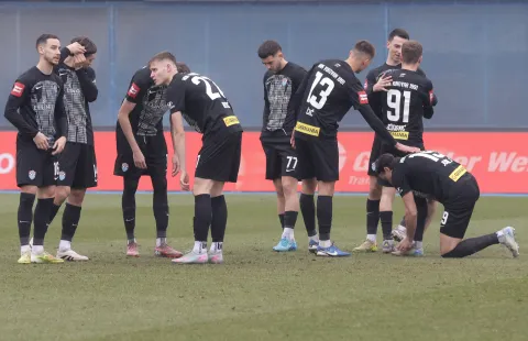 Zagreb, 24.01.2026 - Utakmica 19. kola HNL-a između NK Lokomotiva i HNK Vukovar 1991. Na slici igrači HNK Vukovar 1991. foto HINA/ Tomislav PAVLEK/ tp