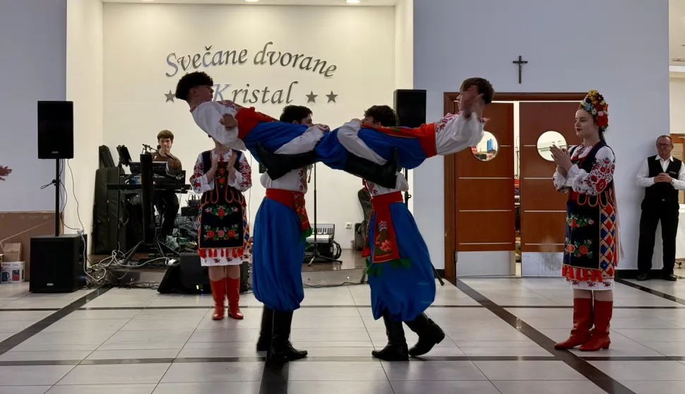SLAVONSKI BROD&nbsp;Ukrajinsko kulturno-prosvjetno dru&scaron;tvo "Ukrajina" i ove je godine priredilo tradicionalnu svečanu zabavu - Bal 2026.siječanj 2026.