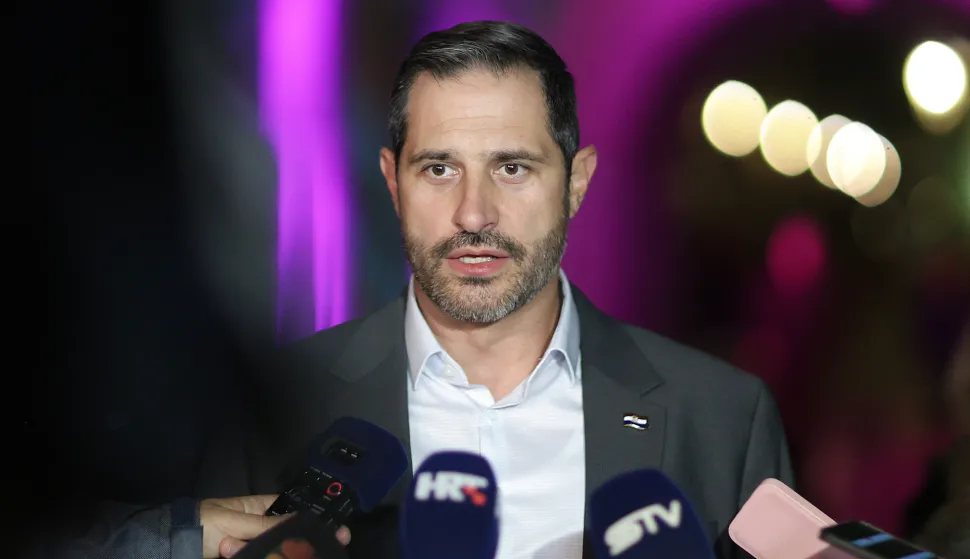 Osijek, 04. 10. 2024., Tvrđa, HeadOnEast, prvi dan, Tonči Glavina - ministar turizmaSNIMIO BRUNO JOBST