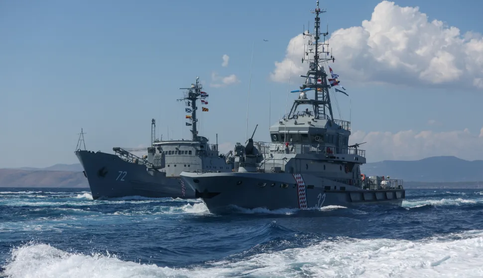 24.07.2025., Split - Hrvatska ratna mornarica izvodi vjezbu za vojni Mimohod 2025. Ophodni brod Umag (32) te skolski brod Andrija Mohorovicic (72). Photo: Igor Kralj/PIXSELL