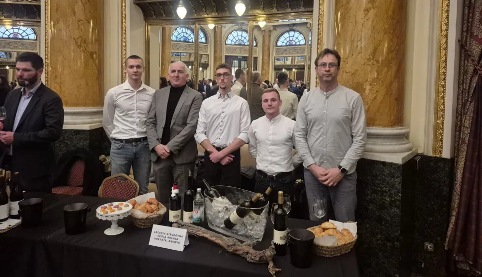 Đakovačka &scaron;kola predstavila svoju &scaron;ampionsku mladu gra&scaron;evinu