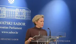 "Na čemu se temelji ta ljubav HDZ-a i Medikola, pa da HZZO svake godine Medikolu isplaćuje desetke milijuna eura za PET/CT pretrage, pitanje je za Andreja Plenkovića", pitala je predsjednica Odbora za zdravstvo i socijalnu politiku Hrvatskog sabora Ivana Kekin iz Možemo!