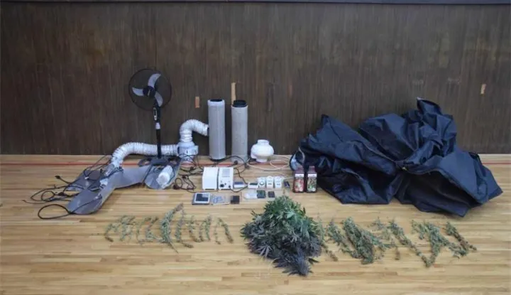 Temeljem naloga Općinskog suda u Osijeku jučer su policijski službenici Policijske postaje Beli Manastir u Dardi obavili pretragu doma i drugih prostorija, kojima se koristi 42-godi&scaron;nji Osječanin.