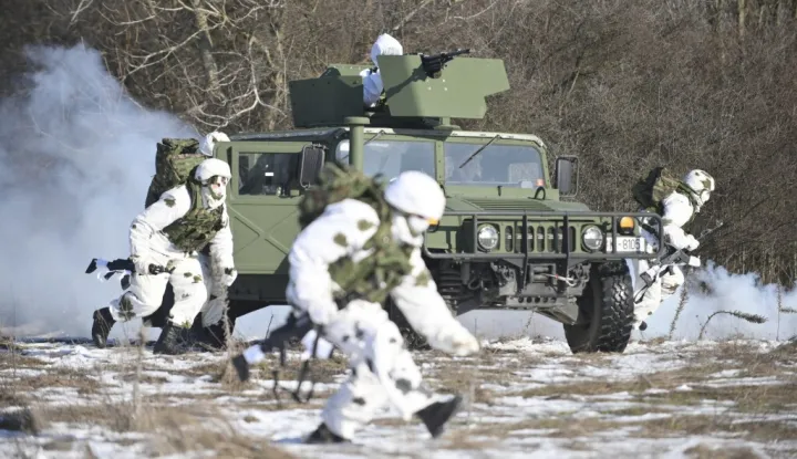 Vojska, Srbija, Aleksandar Vučić, vojni rok