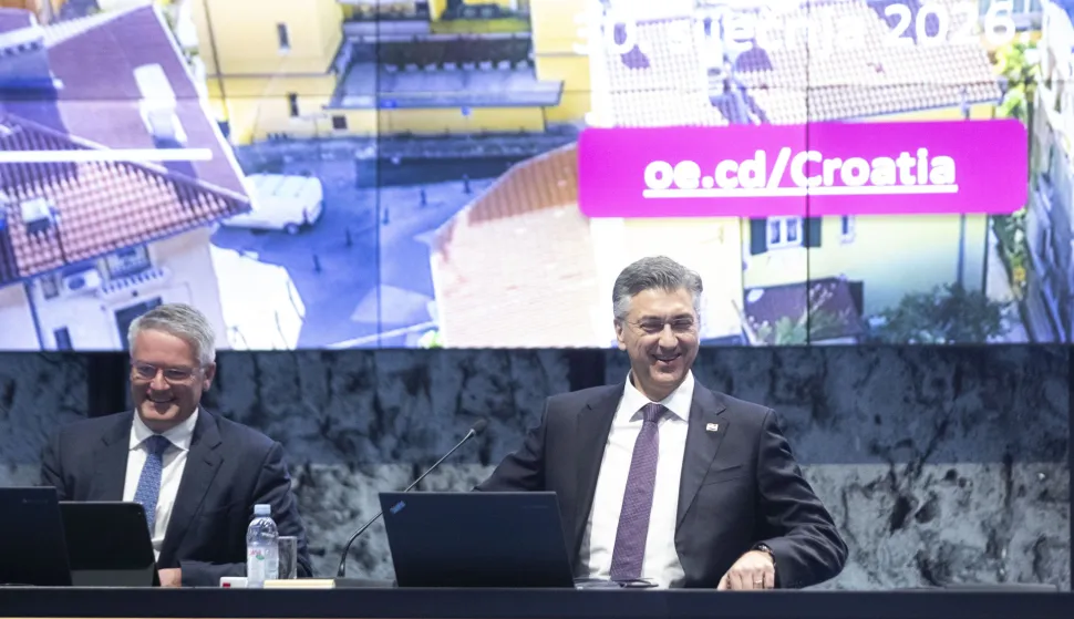 Zagreb, 30.01.2026 - Glavni tajnik OECD-a Mathias Cormann zajedno s premijerom Andrejem Plenkovićem, predstavili su na temetskoj sjednici Vlade najnovije OECD-ovo ekonomsko izvje&scaron;će o Hrvatskoj. Na fotografiji Andrej Plenković, Mathias Cormann foto HINA/ Daniel KASAP/ dk