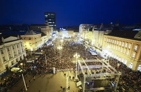 Zagreb, 02.02.2026. - Trg bana Jelačića pred dolazak hrvatske rukometne reprezentacije nakon osvajanja brončane medalje na Europskom rukometnom prvenstvu. foto HINA/ Lana SLIVAR DOMINIĆ/ lsd