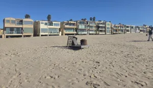 U Santa Barbari nema C.C.-ja, Malibu je bez Charlieja, Mitch nije na kontrolnom tornju