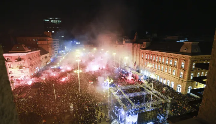 Zagreb, 02.02.2026. - Doček hrvatske rukometne reprezentacije na Trgu bana Jelačića u organizaciji Vlade RH nakon osvajanja brončane medalje na Europskom rukometnom prvenstvu. foto HINA/ Lana SLIVAR DOMINIĆ/ lsd