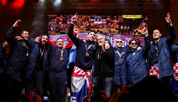 02.02.2026., Zagreb - Svecani docek hrvatske rukometne reprezentacije u na Trgu bana Josipa Jelacica nakon osvojene broncane medalje na Europskom rukometnom prvenstvu. Marko Perkovic Thompson Photo: Davor Puklavec/PIXSELL