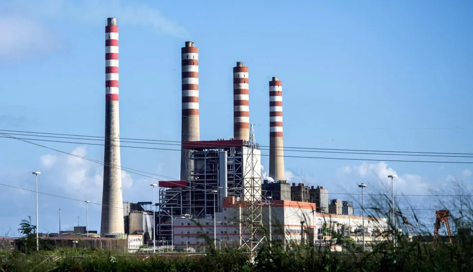 (FILES) View of the refinery El Palito in Puerto Cabello, Carabobo state, Venezuela on January 11, 2026. Venezuela's interim president Delcy Rodriguez forecast a $1.4 billion bonanza from planned reforms to the oil sector aimed at drawing in foreign investors following the ouster of Nicolas Maduro. During a meeting with business leaders attended by AFP on January 26, 2026, Rodriguez projected investments in the oil sector would rise 55 percent over 2025, when they totaled $900 million. (Photo by Maryorin Mendez/AFP)