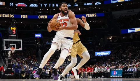 WASHINGTON, DC - FEBRUARY 03: Karl-Anthony Towns #32 of the New York Knicks drives to the basket against the Washington Wizards during the first half at Capital One Arena on February 3, 2026 in Washington, DC. NOTE TO USER: User expressly acknowledges and agrees that, by downloading and or using this photograph, User is consenting to the terms and conditions of the Getty Images License Agreement. Scott Taetsch/Getty Images/AFP (Photo by Scott Taetsch/GETTY IMAGES NORTH AMERICA/Getty Images via AFP)