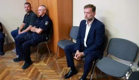 26.06.2025. Vinkovci - Na Op?inskom sudu u Vinkovcima nastavlja se su?enje biv?em ministru Mariju Bano?i?u zbog prometne nesre?e u kojoj je poginuo Goran ?ari? iz Vinkovaca. Na raspravu danas sti?e jedini svjedok nesre?e, voza? kamiona Mirko ?ali?. Photo: Davor Javorovic/PIXSELL