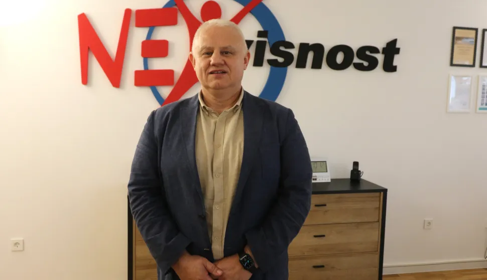 Osijek, 08. 10. 2024, Ilirska ulica, Udruga Ne ovisnost, predavanje dr.sc. Ivan Ćelić dr. med s Klinike za psihijatriju Vreapče, Odjel za dualne dijagnoze. Tomislav Mi&scaron;etić, predsjednik Udruge.snimio GOJKO MITIĆ