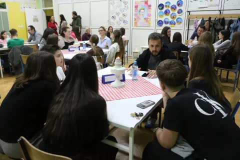 Učenici O&Scaron; Retfala umjesto knjiga &bdquo;posuđivali&rdquo; osobe i upoznavali različite životne i profesionalne puteve