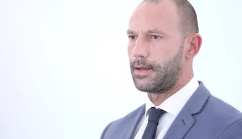 06.10.2022., Zagreb - Na konferenciji za medije odrzanoj u Saboru zastupnik Damir Habjan komentirao je sjednicu Antikorupcijskog vijeca.. Photo: Patrik Macek/PIXSELL