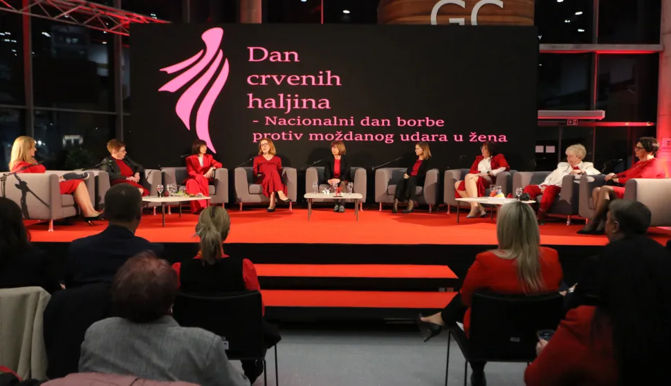 Osijek, 05. 02. 2026, Gospodarski centar Osijek. Panel - razgovor u povodu Dana crvenih haljina.snimio GOJKO MITIĆ
