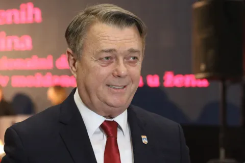 Osijek, 05. 02. 2026, Gospodarski centar Osijek. Panel - razgovor u povodu Dana crvenih haljina. Goran Ivanović Lac, dožupan.snimio GOJKO MITIĆ