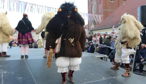 Đakovo, 22. 02. 2025, 31. Đakovački bu&scaron;ari, povorka i predaja ključeva grada.snimio GOJKO MITIĆ