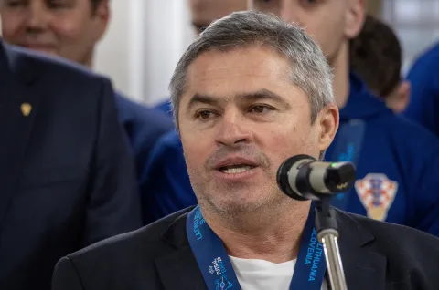 Zagreb, 9.2.2026 - Predsjednik Vlade Andrej Plenković primio je hrvatsku futsalsku reprezentaciju i izaslanstvo HNS-a povodom osvajanja brončane medalje na UEFA Europskom futsalskom prvenstvu 2026., koje se održavalo u Latviji, Litvi i Sloveniji. Na slici Marinko Mavrović.Foto Hina/ Dario GRZELJ/ dag