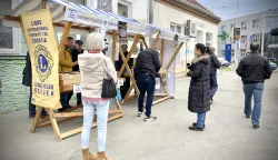 Osijek, 18. 02. 2023, Djecje kazaliste, humanitarna prodaja krofni, Lions club OsijekSNIMIO BRUNO JOBST