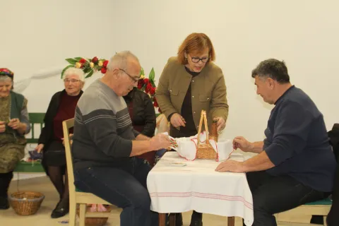 Na čijalima su se okupljale sve generacije, tu su počinjale i ljubavi