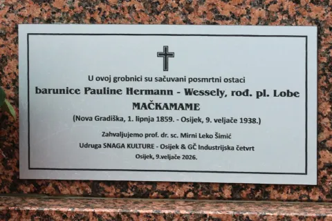 Osijek, 09. 02. 2026, Anino groblje, Ugruga Snaga Kulture postavila je pločice na grob gdije je sahranjena, Paulina Hermann - Wessely.snimio GOJKO MITIĆ