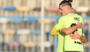 02.11.2024., stadion u Kranjcevicevoj ulici, Zagreb - SuperSport HNL, 12. kolo, NK Lokomotiva - NK Slaven Belupo. Nogometasi Slaven Belupa slave pogodak Alena Grgica za vodstvo 1:0. Alen Grgic Photo: Sanjin Strukic/PIXSELL