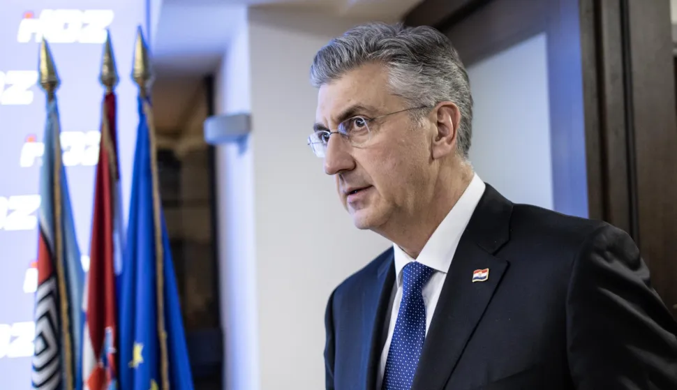 Zagreb, 2.2..2026 - Zajednička sjednica Predsjedni&scaron;tva i Nacionalnog odbora HDZ-a. Na slici Andrej Plenković daje izjavu za medije nakon sjednice.Foto Hina/ Dario GRZELJ/ dag