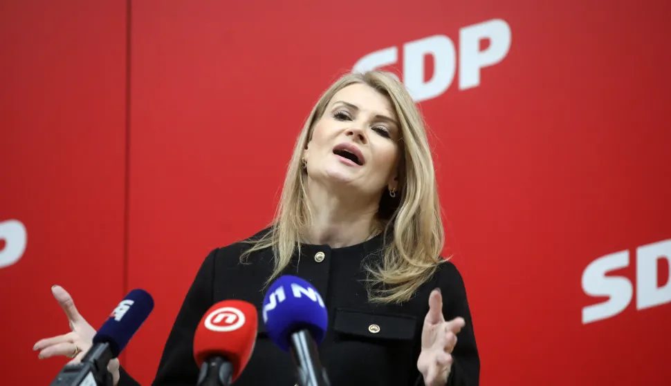Zagreb, 23.01.2026 - Potpredsjednica SDP-a i zastupnica u Europskom parlamentu Biljana Borzan te potpredsjednica Hrvatskog sabora i članica Predsjedni&scaron;tva SDP-a Sabina Glasovac održale su konferenciju za medije s temom "Energetska pića - legalna opasnost za tinejdžere". Na fotografiji Sabina Glasovac.foto HINA/ Denis CERIĆ /dc