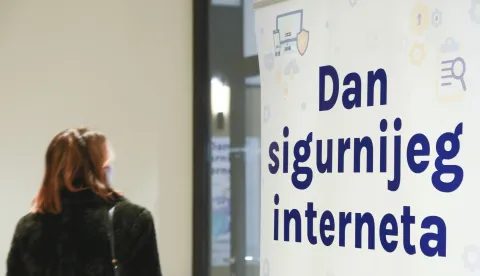 Zagreb, 10.02.2026. - Konferencija posvećena sigurnosti djece i mladih u digitalnom okruženju "Zajedno za sigurniji internet" u organizaciji HAKOM-a, CARNET-ovog Nacionalnog CERT-a i Centra za sigurniji internet. foto HINA/ Lana SLIVAR DOMINIĆ/ lsd