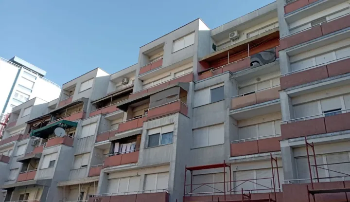 Vi&scaron;estambena zgrada u sredi&scaron;tu Vukovara