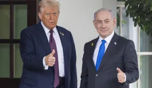 epa12414836 US President Donald Trump (L) welcomes Israeli Prime Minister Benjamin Netanyahu (R) to the White House in Washington, DC, USA, 29 September 2025. Trump is planning to press Netanyahu to accept a peace deal to end Israel's ongoing war in Gaza and for Hamas to free their remaining hostages. EPA/JIM LO SCALZO