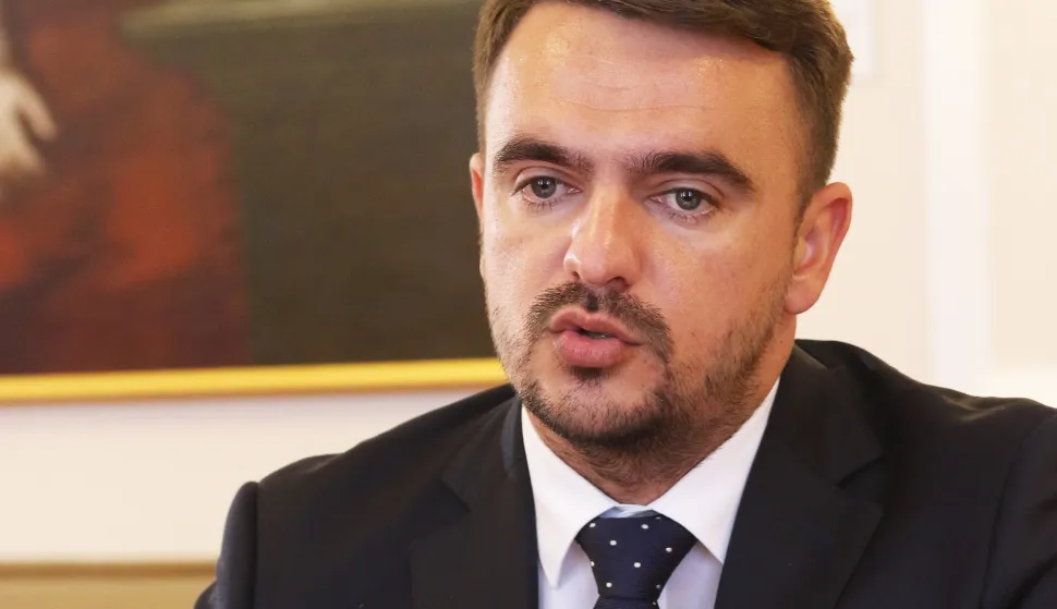 Osijek, 01. 10. 2024, Trg Ante Starčevića 2. Župan Mato Lukić i podpredsjednik Republike Srpske iz reda hrvatskog naroda Davor Pranjić potpisali pismo namjere o suradnji... Davor Pranjić.snimio GOJKO MITIĆ