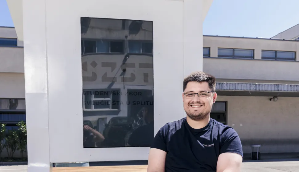 11.05.2022., Split - Stipo Margic i Mijo Matijevic osmislili su studentske projekte kao sto su digitalna mapa za osobe s invaliditetom, interaktivni kiosk potpuno prilagoden za osobe s invaliditetom te vodic za studente s invaliditetom.Stipo Margic Photo: Miroslav Lelas/PIXSELL