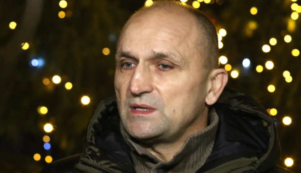 Osijek, 14. 12. 2025, Trg Ivana Pavla II. Treću Advetsku svijeću zapalio je ministar obrane RH Ivan Anu&scaron;ić.snimio GOJKO MITIĆ