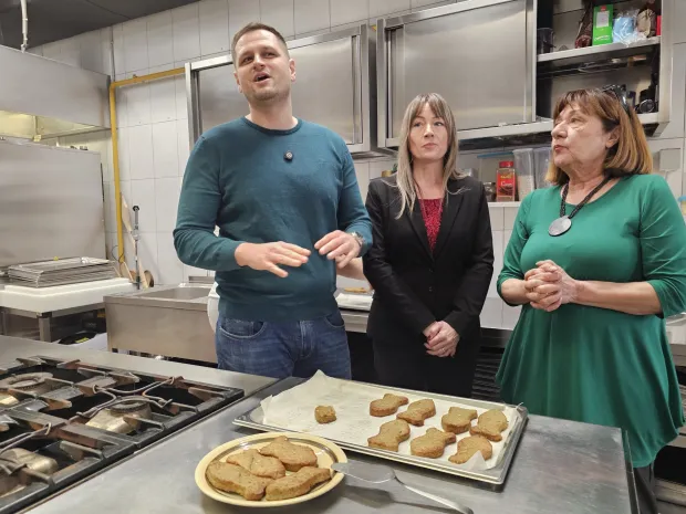 Vukovarskim vrtićarcima petkom na meniju riblji burgeri